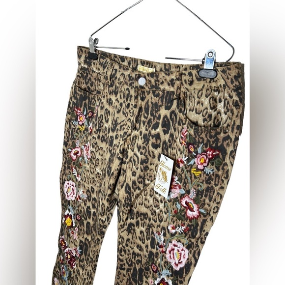 Home Folk Women’s Embroidered Floral Bootcut Jeans - Picture 5 of 12